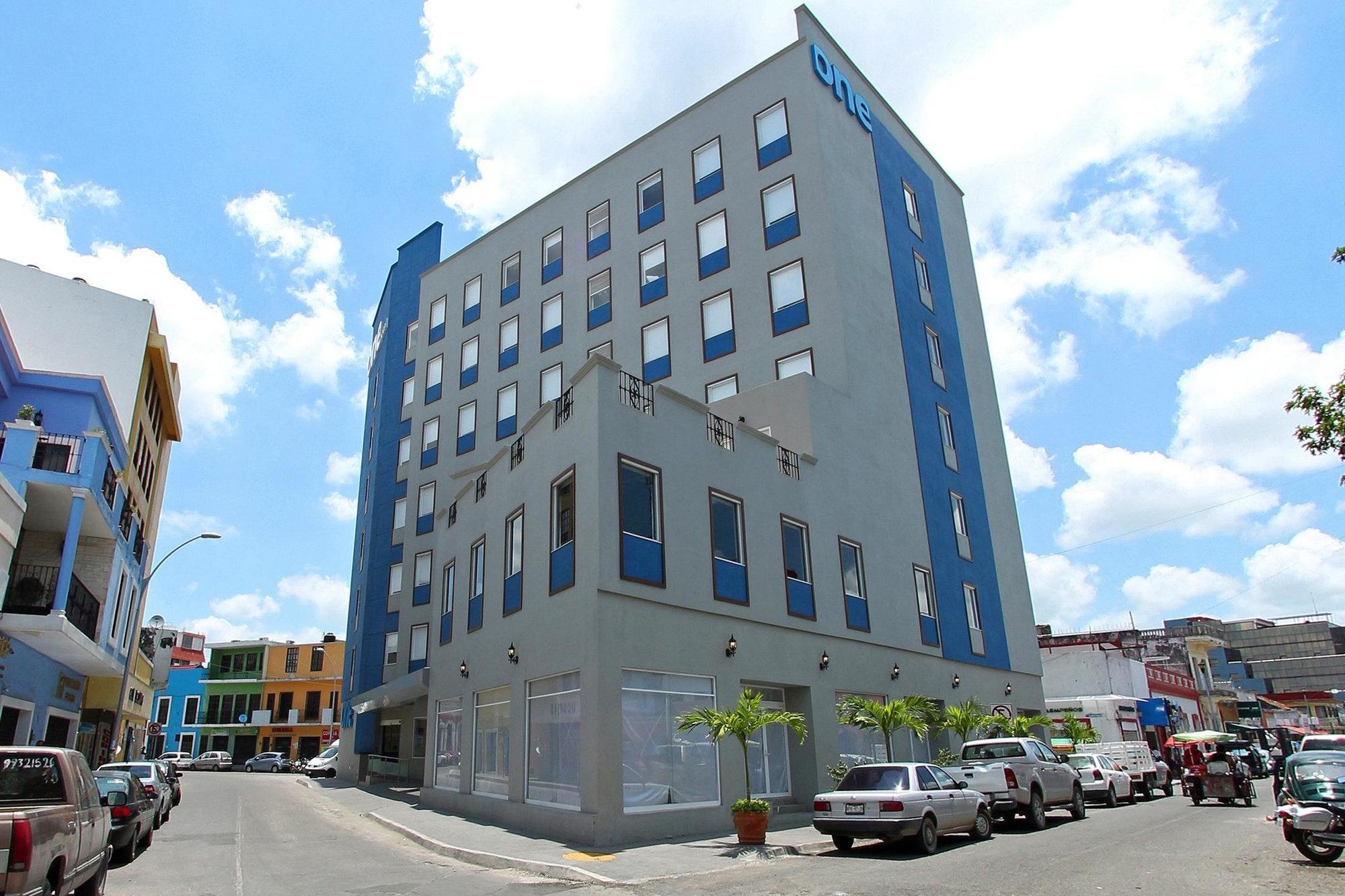 One Villahermosa Centro Екстер'єр фото